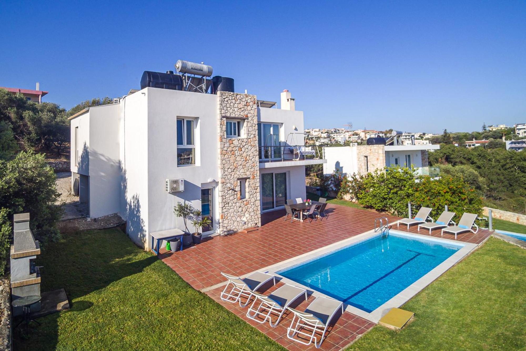 Dimitra Apartment With Private Pool And Sea View -The Ground Floor Of A Two Storey Building Daratsos Bagian luar foto